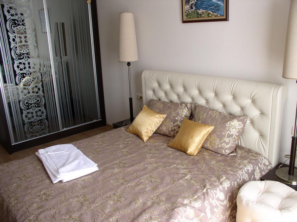 Lvv Palace Apartment Słoneczny Brzeg Zewnętrze zdjęcie