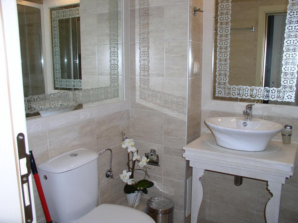 Lvv Palace Apartment Słoneczny Brzeg Zewnętrze zdjęcie