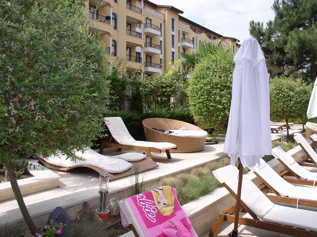 Lvv Palace Apartment Słoneczny Brzeg Zewnętrze zdjęcie